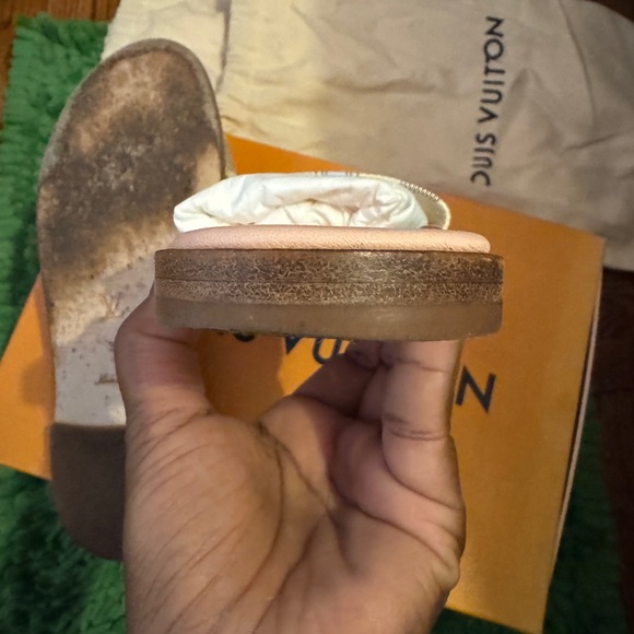 Louis Vuitton Checkered Sandals - Picture 7 of 7